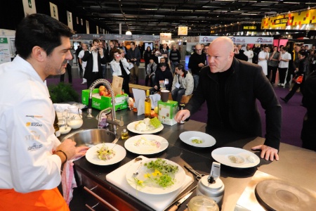 Point fort d'Exp'Hôtel : neuf concours culinaires et vingt démonstrations en live très suivies, y compris par le parrain du salon, Philippe Etchebest. Point fort d'Exp'Hôtel : neuf concours culinaires et vingt démonstrations en live très suivies, y compris par le parrain du salon, Philippe Etchebest.