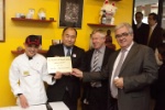 L'AFMR remet sa plaque au premier restaurant japonais Maître Restaurateur
