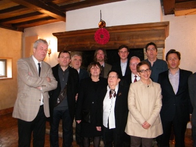 Le bureau de l'Umih 28, avec Hubert Jan (à gauche), Véronique Gaulon (au premier plan, à droite), et Chantal Maudhuit (au premier plan, à gauche). Le bureau de l'Umih 28, avec Hubert Jan (à gauche), Véronique Gaulon (au premier plan, à droite), et Chantal Maudhuit (au premier plan, à gauche).