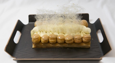 Le dessert du vainqueur : Saint-honoré, crème légère.