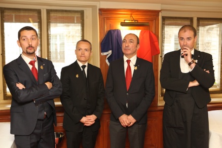 Laurent Derhé, David Biraud, Michel Hermet (président de l'UDSF) et Benjamin Roffet réunis pour l'annonce du résultat de la sélection. Laurent Derhé, David Biraud, Michel Hermet (président de l'UDSF) et Benjamin Roffet réunis pour l'annonce du résultat de la sélection.