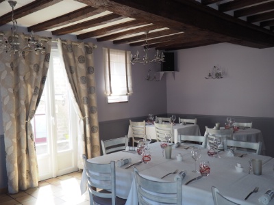 Une des trois salles de restaurant.