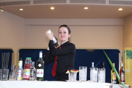 Roxanne Remmery a reçu le prix de l'APEB.