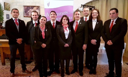 Autour de Christophe Giraud (4e en partant de la droite), les responsables de l'association des sommeliers de Corse. Autour de Christophe Giraud (4e en partant de la droite), les responsables de l'association des sommeliers de Corse.