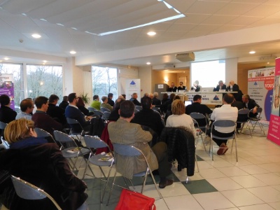 Une centaine de professionnels ont participé à l'assemblée générale. Une centaine de professionnels ont participé à l'assemblée générale.