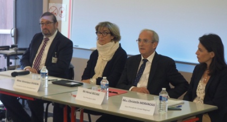 De g à d : Jean-Paul Hennin, Véronique Rivron (Sarthe Développement), Hervé Bécam, vice-préisdent confédéral de l'Umih et Christelle Moranvais, vice-présidente du Conseil Régional.