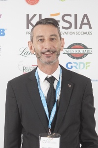 Philippe Etourneau. Philippe Etourneau.