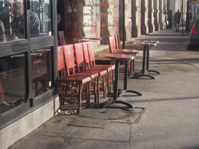 Les jours de grève, la restauration, en particulier à Paris, accuse de sérieuses baisses d'activité. Les jours de grève, la restauration, en particulier à Paris, accuse de sérieuses baisses d'activité.