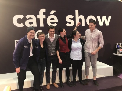 Les six candidats finalistes, de g à d : Ludovic Gossart, Lacy Audrey, Bertrand Lucas, Denisa Ispas, Alexia Sivignon et Tom Balerin.