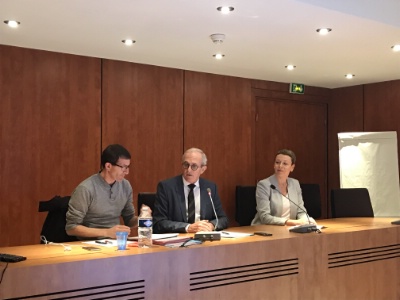 De g à d : Jamil Aït-Idir, vice président, Hervé Bécam, président et Valérie Sort, directrice générale.