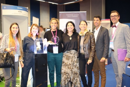 Le jury du FHT start-up Award, réuni autour de Karen Serfaty et de Dounia Lbakh, business developper chez Vivoka. Le jury du FHT start-up Award, réuni autour de Karen Serfaty et de Dounia Lbakh, business developper chez Vivoka.