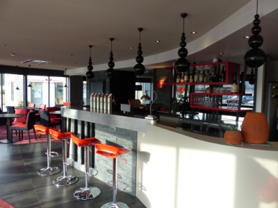 L'espace 'bar lounge' pour rejoindre le restaurant.