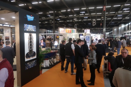 20 000 professionnels ont visité le salon durant trois jours. 20 000 professionnels ont visité le salon durant trois jours.