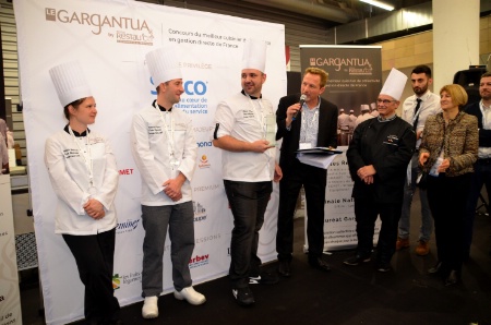 Le salon a accueilli la finale régionale du 17e concours Gargantua dont le lauréat est Thierry Petipez, du lycée Janot à Sens (à droite avec la toque)..