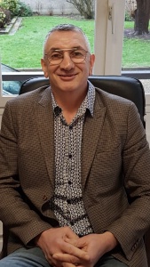 Le restaurateur havrais, Slimane Hamzaoui, désormais en charge du GNI Normandie. Le restaurateur havrais, Slimane Hamzaoui, désormais en charge du GNI Normandie.