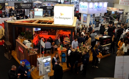 Une fréquentation importante pour le second salon Rest'Hôtel et Métiers de Bouche à Dijon qui opère une montée en gamme de ses stands et animations. Une fréquentation importante pour le second salon Rest'Hôtel et Métiers de Bouche à Dijon qui opère une montée en gamme de ses stands et animations.