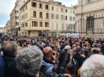 Grosse manifestation à Marseille contre la fermeture des bars et des restaurants