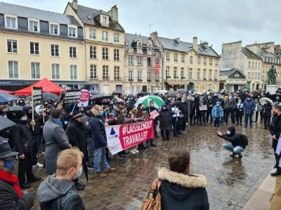 Plus de 600 personnes se sont rassemblées à Caen.