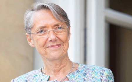 Elisabeth Borne a annoncé la prolongation des aides à l'embauche des jeunes. Elisabeth Borne a annoncé la prolongation des aides à l'embauche des jeunes.