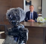 Antoine Pettier est l'un des deux Français qualifiés pour la finale d'AICR World's Best Receptionist