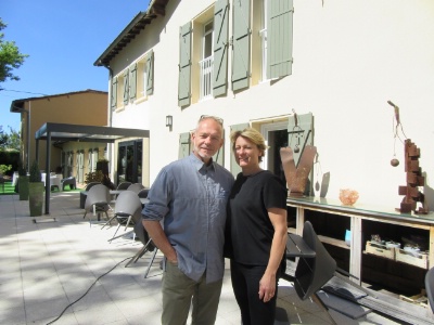 Malgré les difficultés, Sandra et Didier Goiffon restent combatifs. Ils rouvriront leur restaurant le 9 juin. Malgré les difficultés, Sandra et Didier Goiffon restent combatifs. Ils rouvriront leur restaurant le 9 juin.