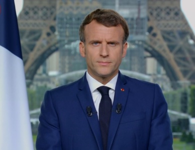 Emmanuel Macron , allocution du 12 juillet. Emmanuel Macron , allocution du 12 juillet.