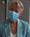 Pass sanitaire : "il faut qu'on comprenne qu'on n'a pas le choix" affirme Elisabeth Borne