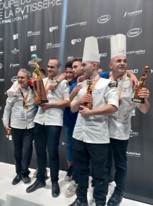 Euphoriques, les Italiens ont décroché la première place du podium.