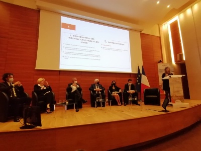 De g. à d. : Richard Tolède (directeur associé de Tolède Groupe), Catherine Querard (vice-présidente du GNI), Pierre Pelouzet, Marcel Bénézet (administrateur du GNI Paris IDF et membre de la commission de conciliation des baux commerciaux), Anne Lefort (avocate), Grégory Pomart (expert en évaluation immobilière)
