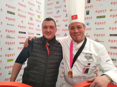 Jonathan Lux, gagnant du premier Trophée Emile Jung, et Joël Philipps, médaille d'or du 21e Trophée Henri Huck, tous deux du Cerf à Marlenheim. Jonathan Lux, gagnant du premier Trophée Emile Jung, et Joël Philipps, médaille d'or du 21e Trophée Henri Huck, tous deux du Cerf à Marlenheim.