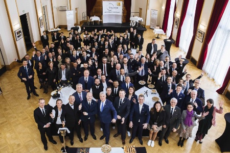 Les membres de l'association réunis le 11 avril en assemblée générale.