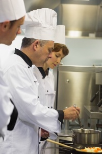 45 % des répondants se déclarent maître d'apprentissage alors qu'ils étaient 79 % en novembre 2020. 45 % des répondants se déclarent maître d'apprentissage alors qu'ils étaient 79 % en novembre 2020.