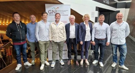 Le Conseil d'administration du GNI Toulouse Haute-Garonne accompagné de la présidence du GNI et du président délégué de la CPME 31. De g. à d : Yoann Mas, Denis Pardies, Benjamin Serra, Olivier Bouscatel, Didier Chenet, Catherine Querard (vice-présidente GNI), Vincent Aguilera et Simon Abadie. Le Conseil d'administration du GNI Toulouse Haute-Garonne accompagné de la présidence du GNI et du président délégué de la CPME 31. De g. à d : Yoann Mas, Denis Pardies, Benjamin Serra, Olivier Bouscatel, Didier Chenet, Catherine Querard (vice-présidente GNI), Vincent Aguilera et Simon Abadie.